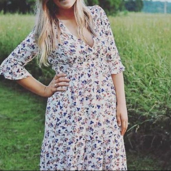 Hayden Dresses & Skirts - Hayden Floral Tiered Ruffle Maxi Dress Large